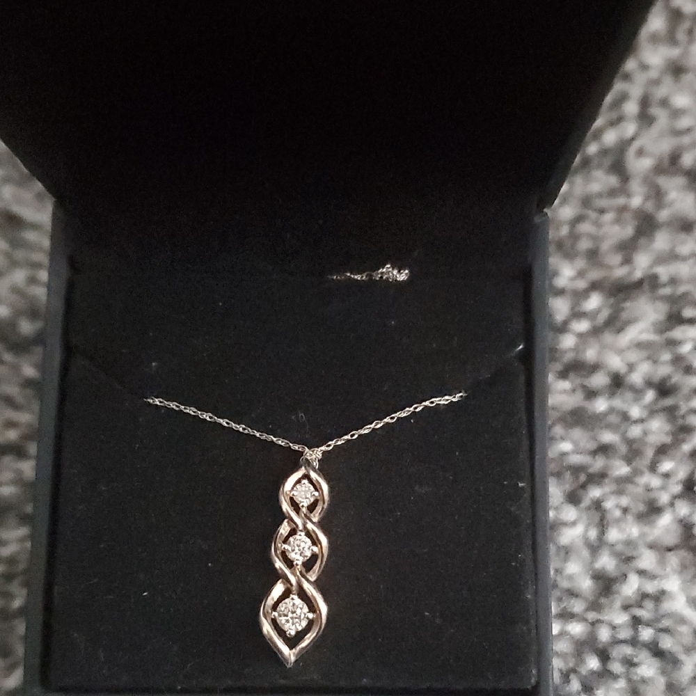 Kay Jewelers Gold and Silver Infinity Necklace